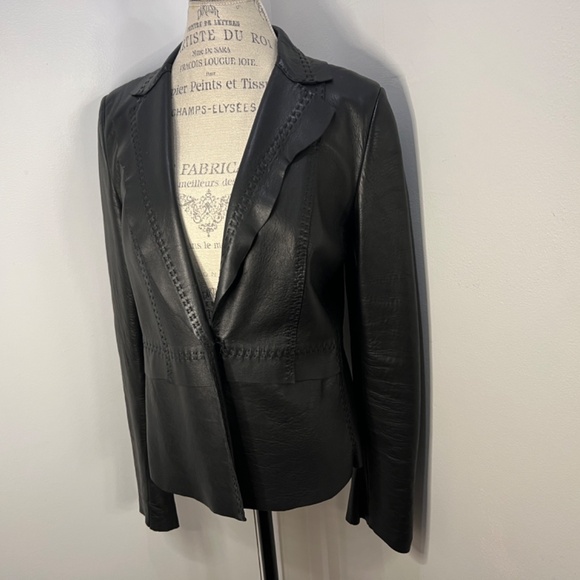 Gorgeous Elie Tahari black leather jacket with beautiful decoration. Size L. - Picture 11 of 13